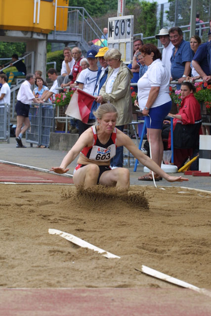 NicoleHett_030531_4365